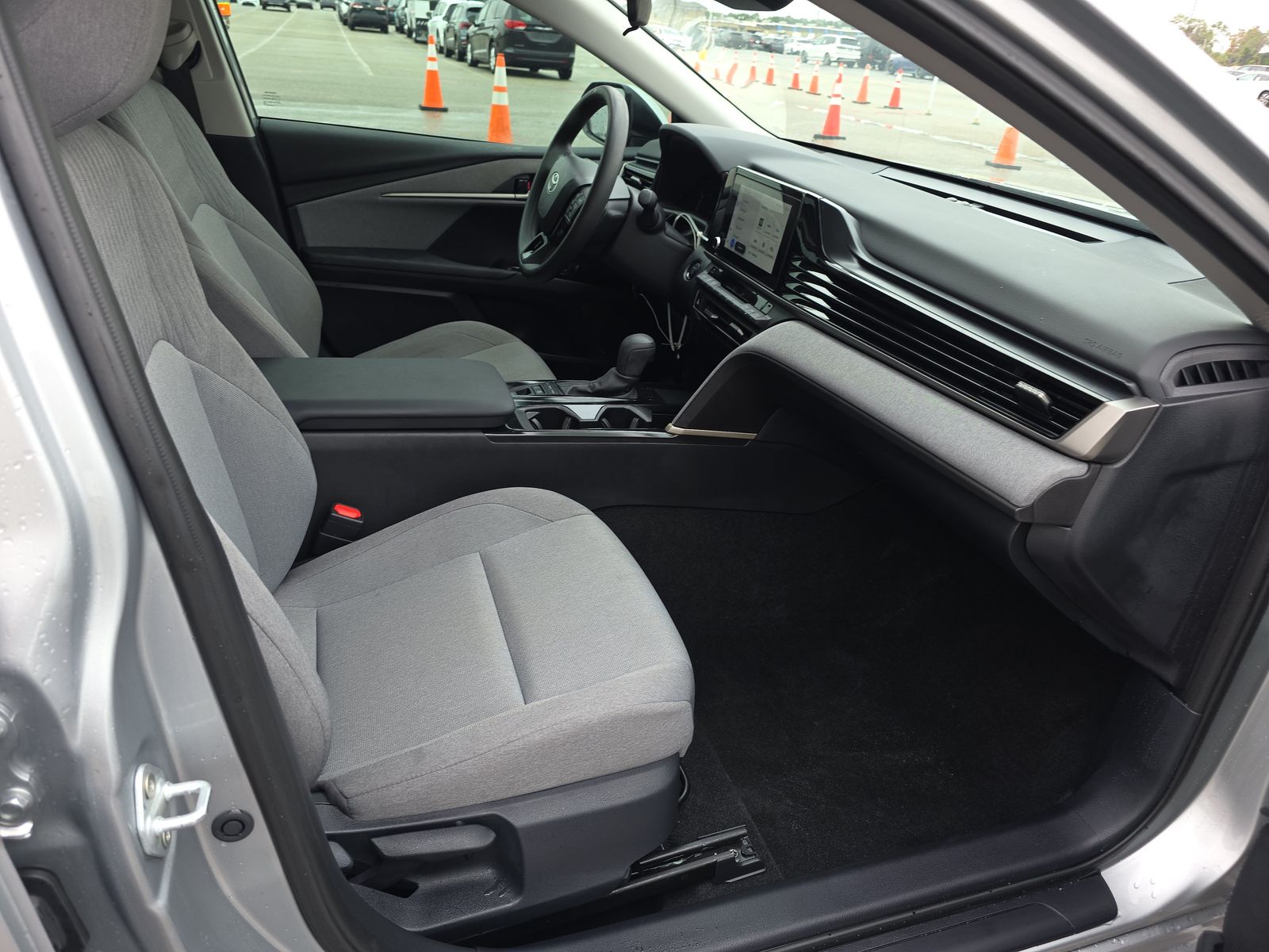 2025 Toyota Camry LE FWD