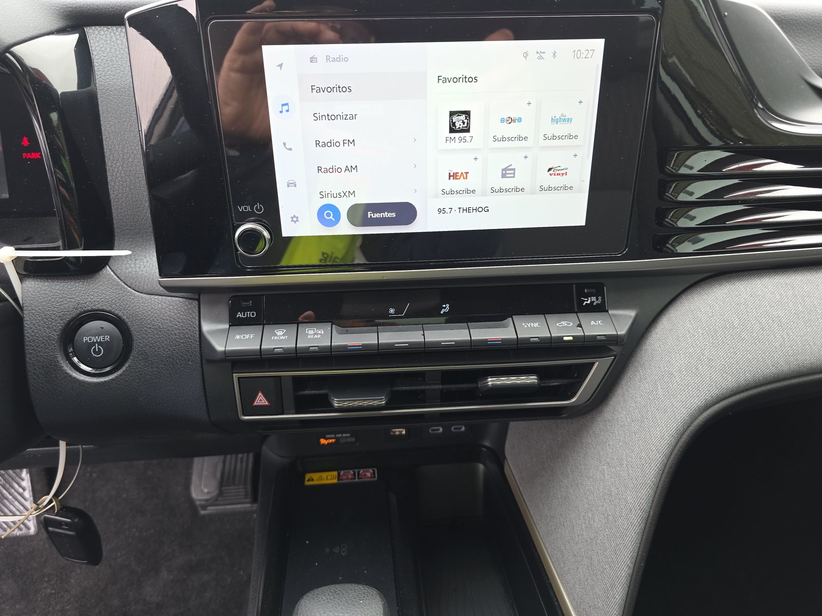 2025 Toyota Camry LE FWD