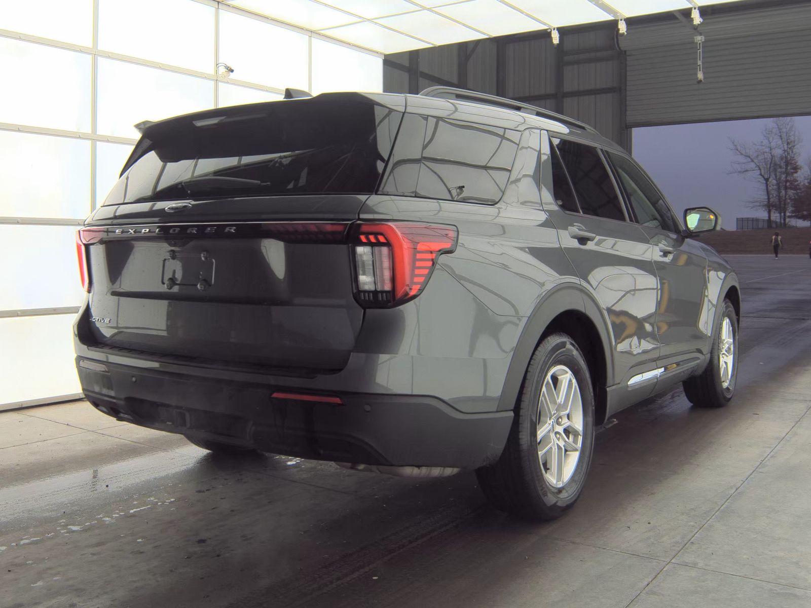 2025 Ford Explorer Active RWD