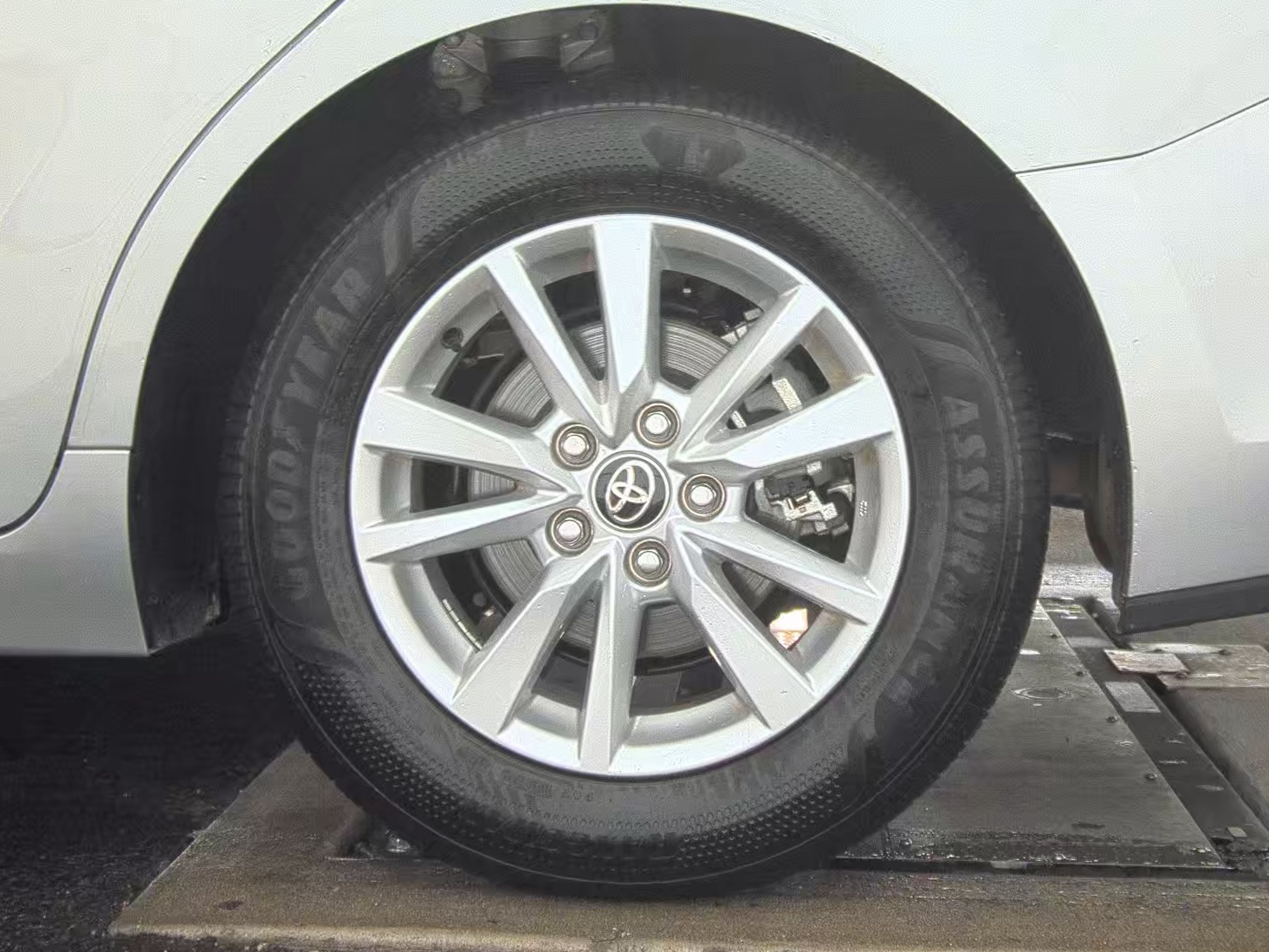 2025 Toyota Camry LE FWD