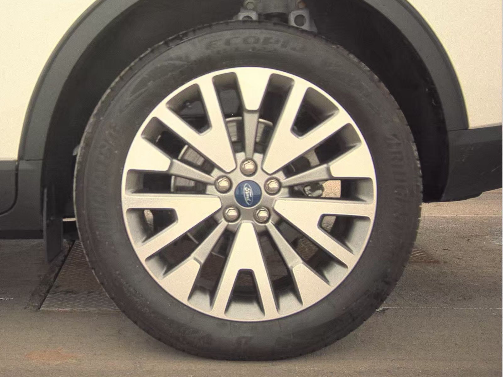 2022 Ford Escape Titanium AWD