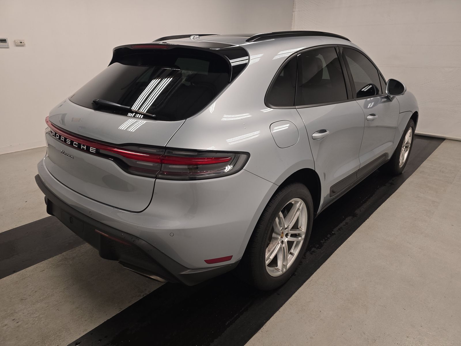 2023 Porsche Macan Base AWD