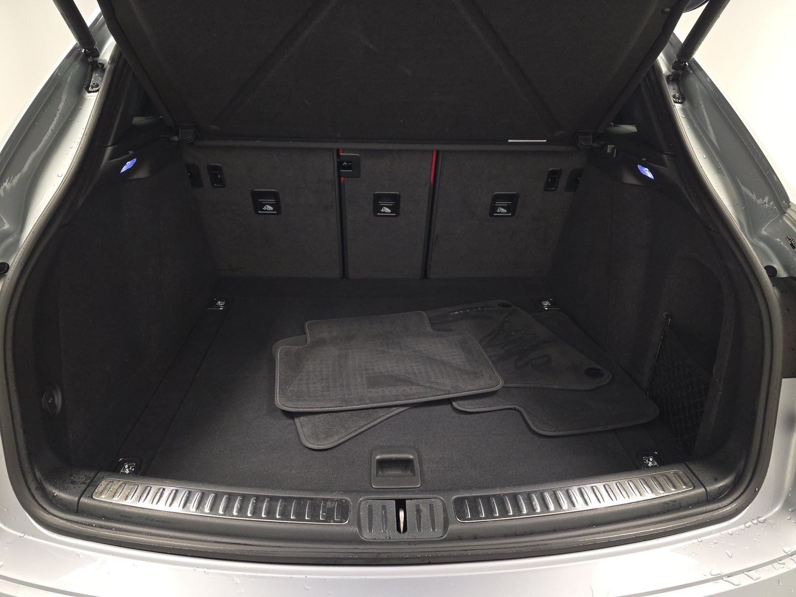 2023 Porsche Macan Base AWD