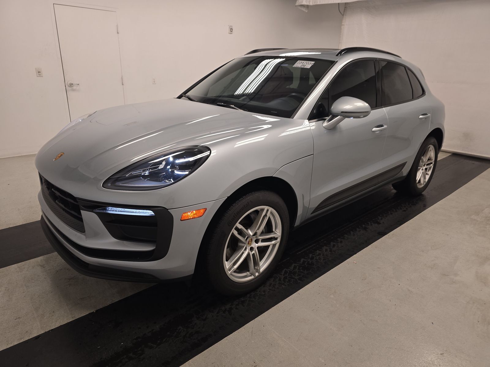 2023 Porsche Macan Base AWD