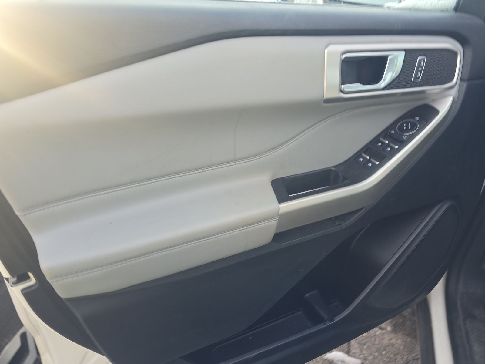 2023 Ford Explorer XLT AWD