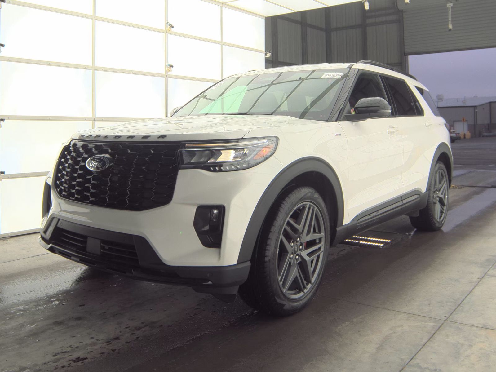 2025 Ford Explorer ST-Line AWD