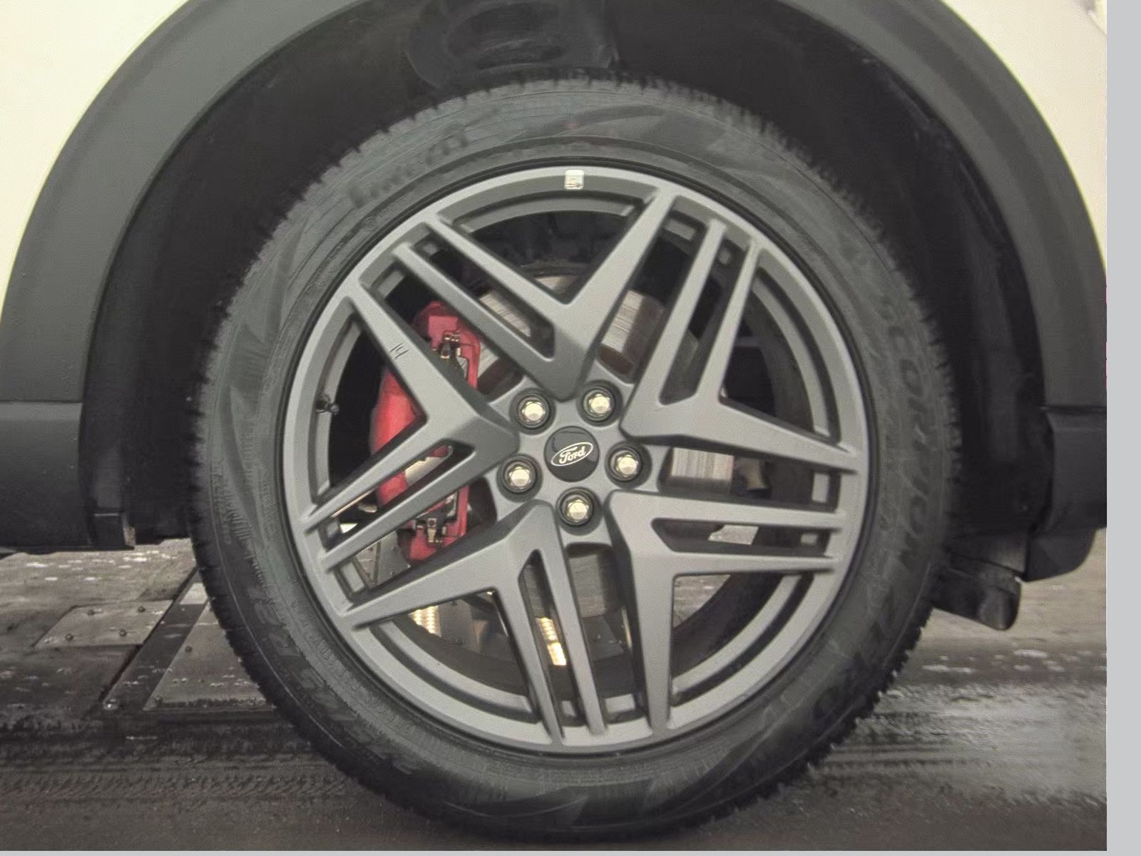 2025 Ford Explorer ST-Line AWD