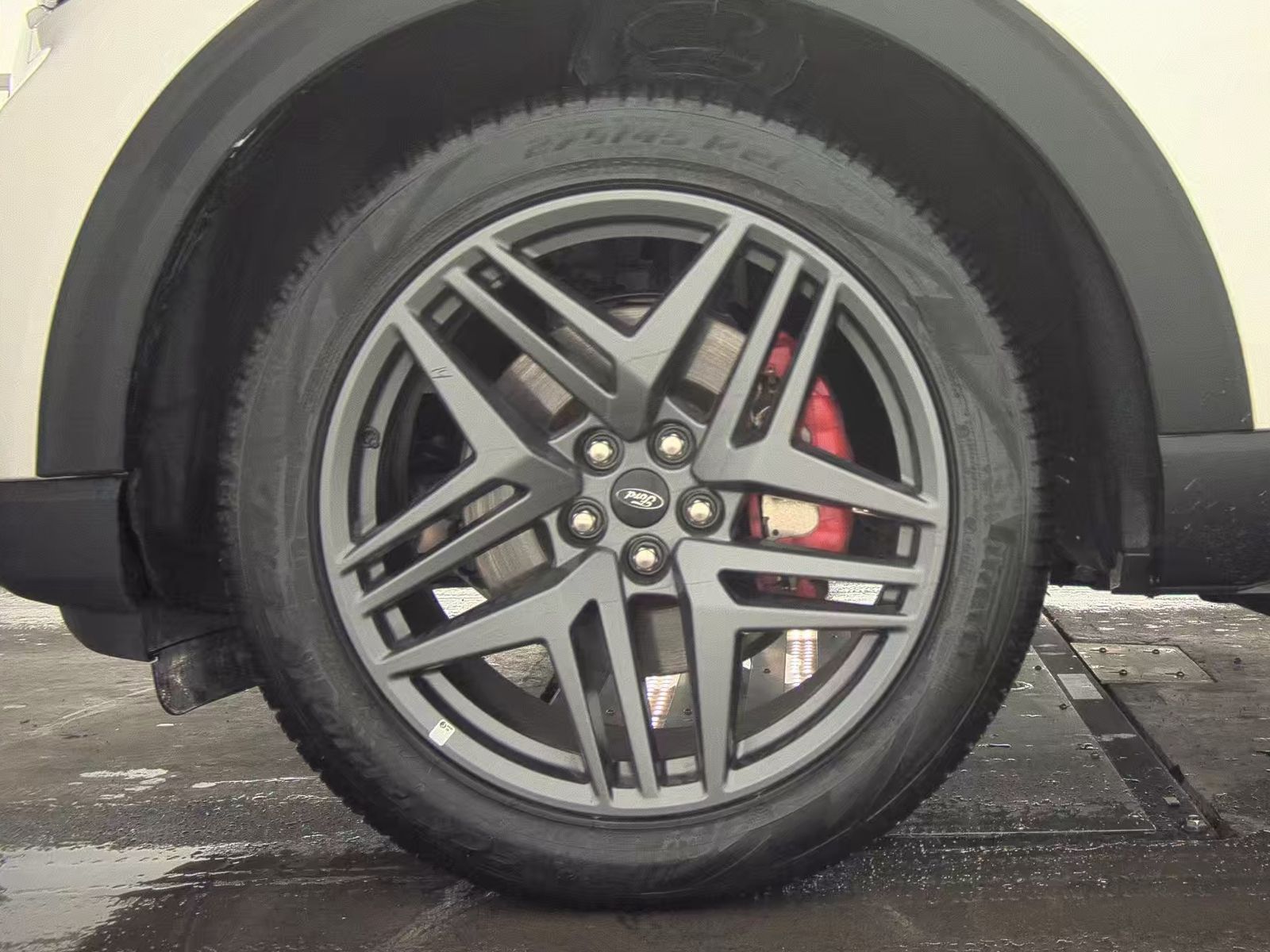 2025 Ford Explorer ST-Line AWD