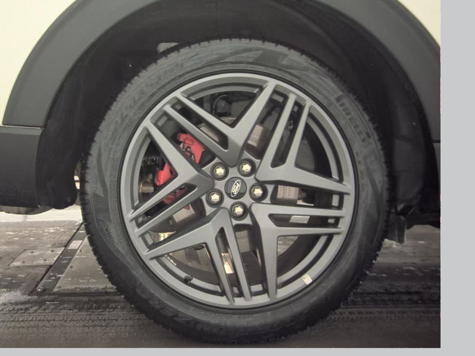 2025 Ford Explorer ST-Line AWD