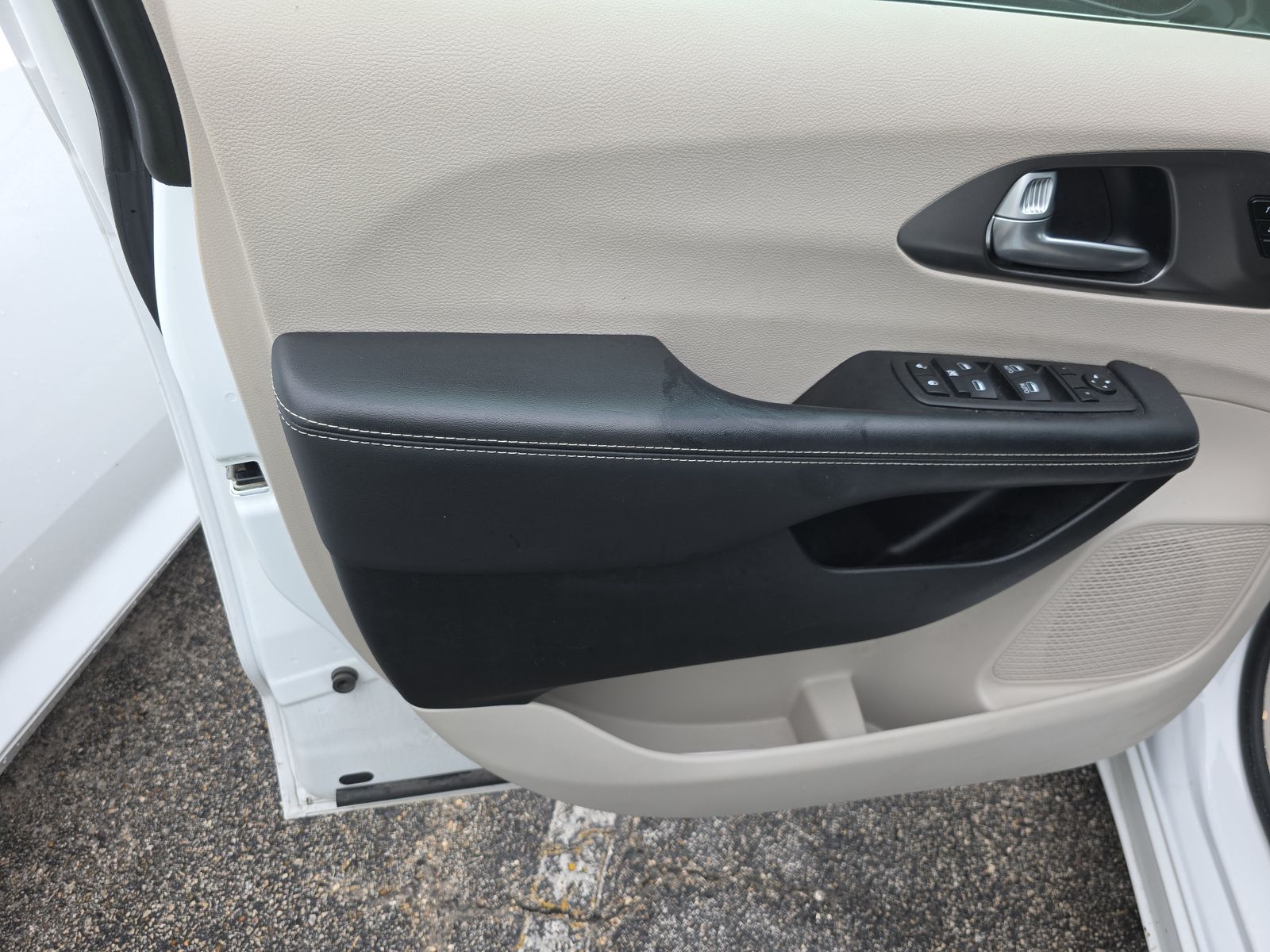 2024 Chrysler Pacifica Touring L FWD