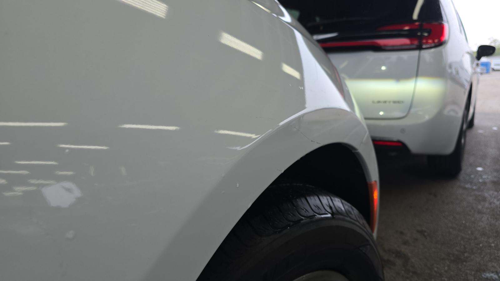 2024 Chrysler Pacifica Limited FWD