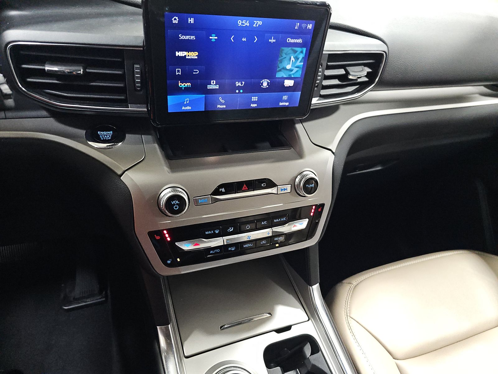 2023 Ford Explorer XLT AWD