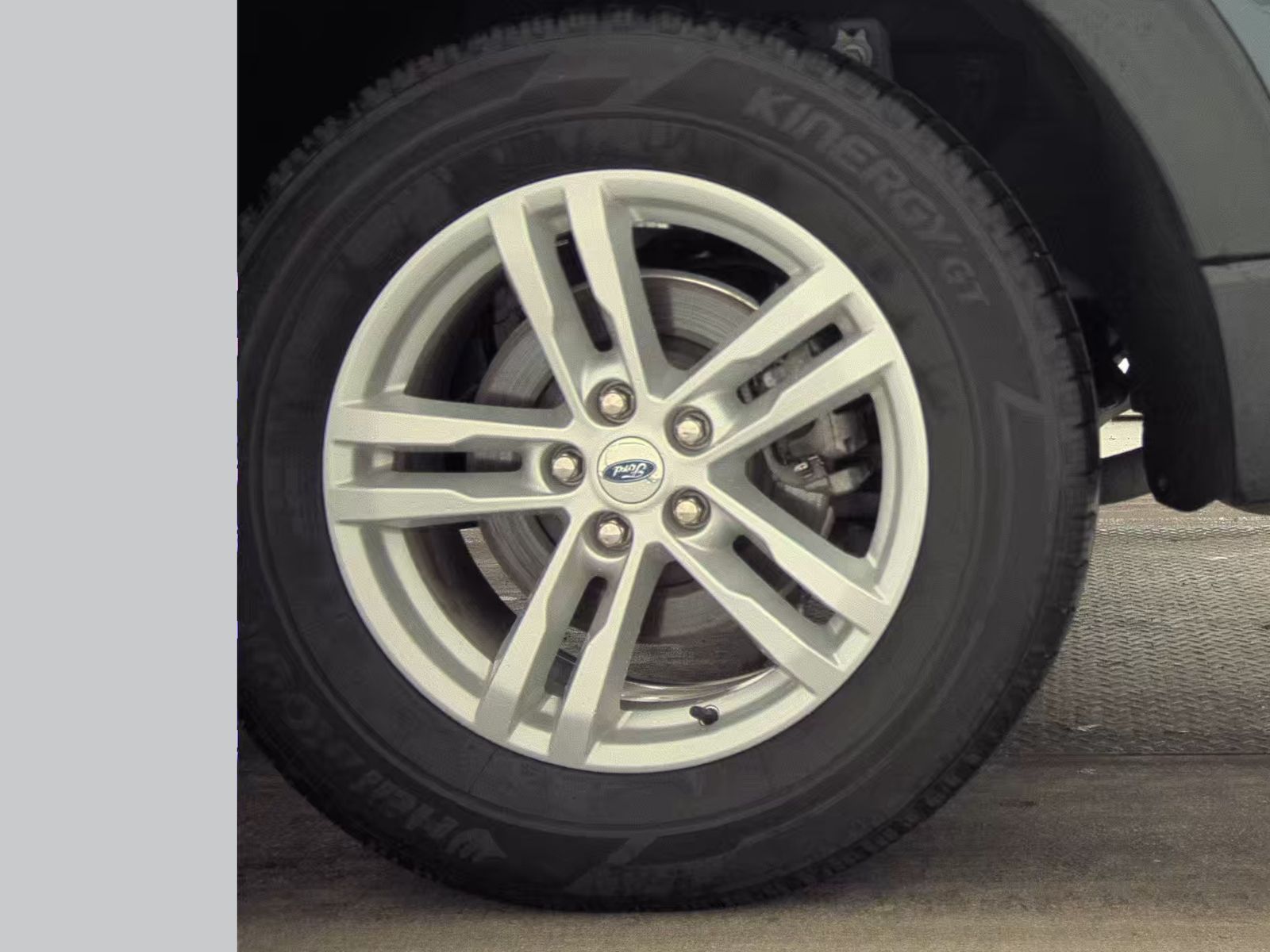 2023 Ford Explorer XLT AWD