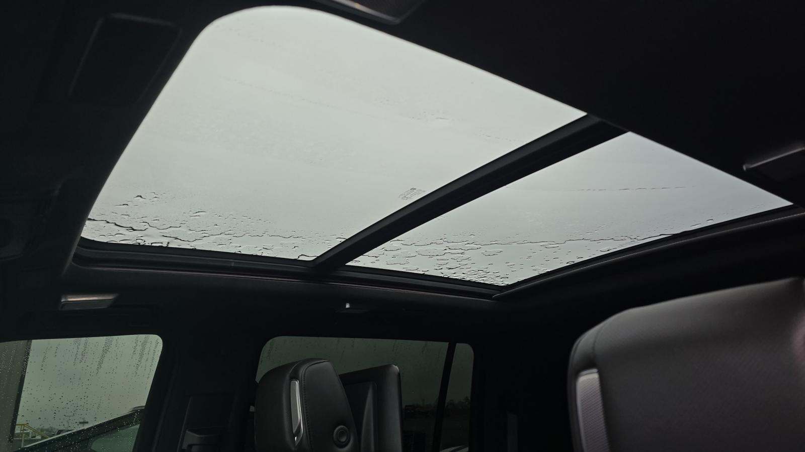 2022 Cadillac Escalade ESV Sport Platinum AWD