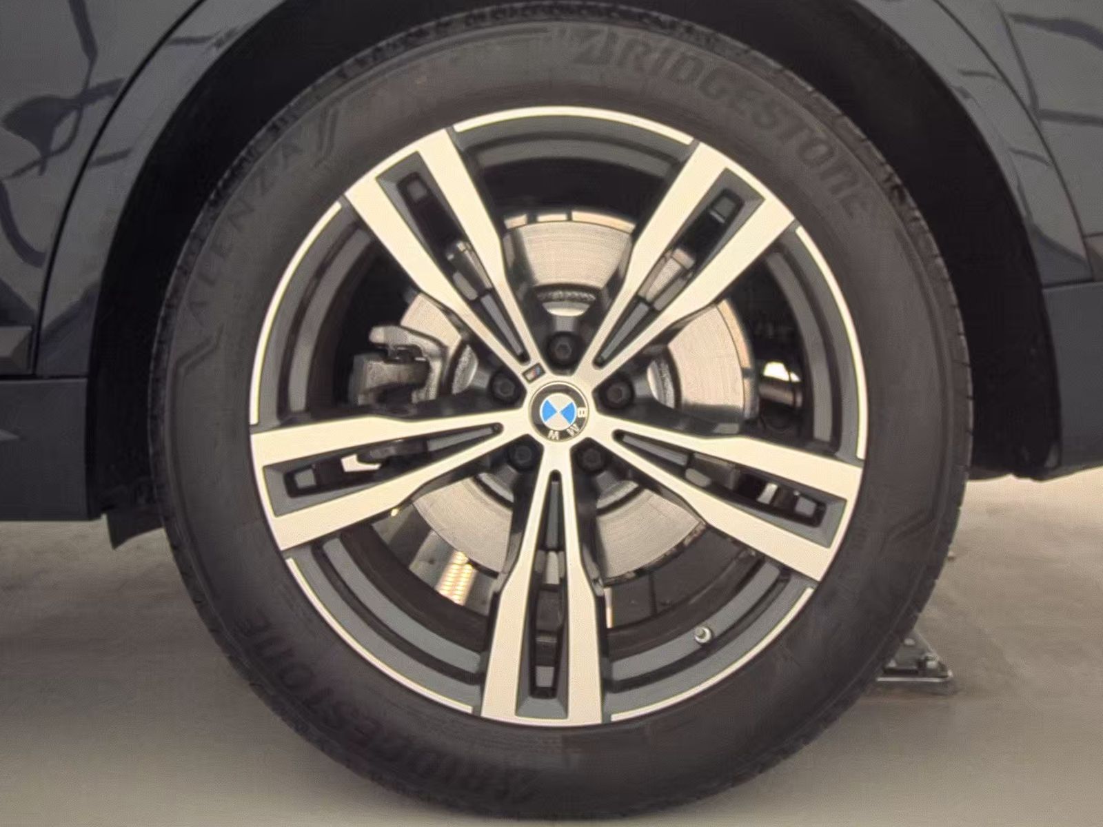 2024 BMW X7 xDrive40i AWD