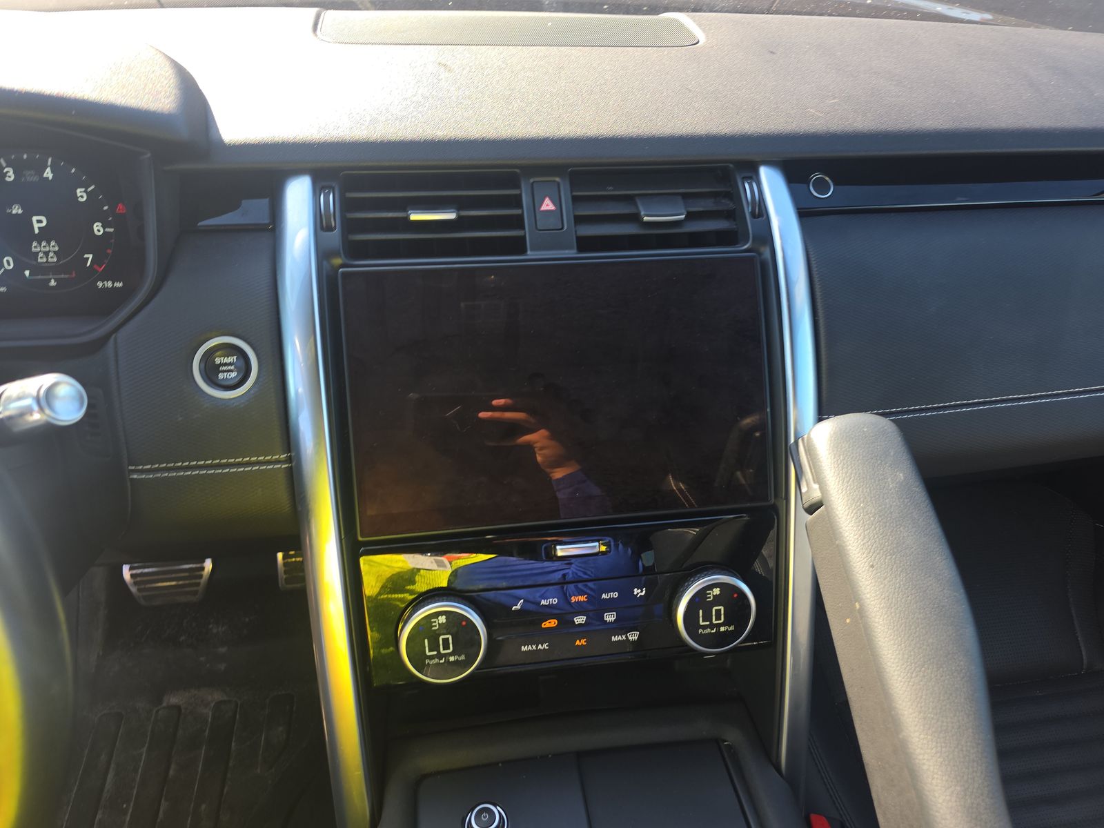 2022 Land Rover Discovery S R-Dynamic AWD