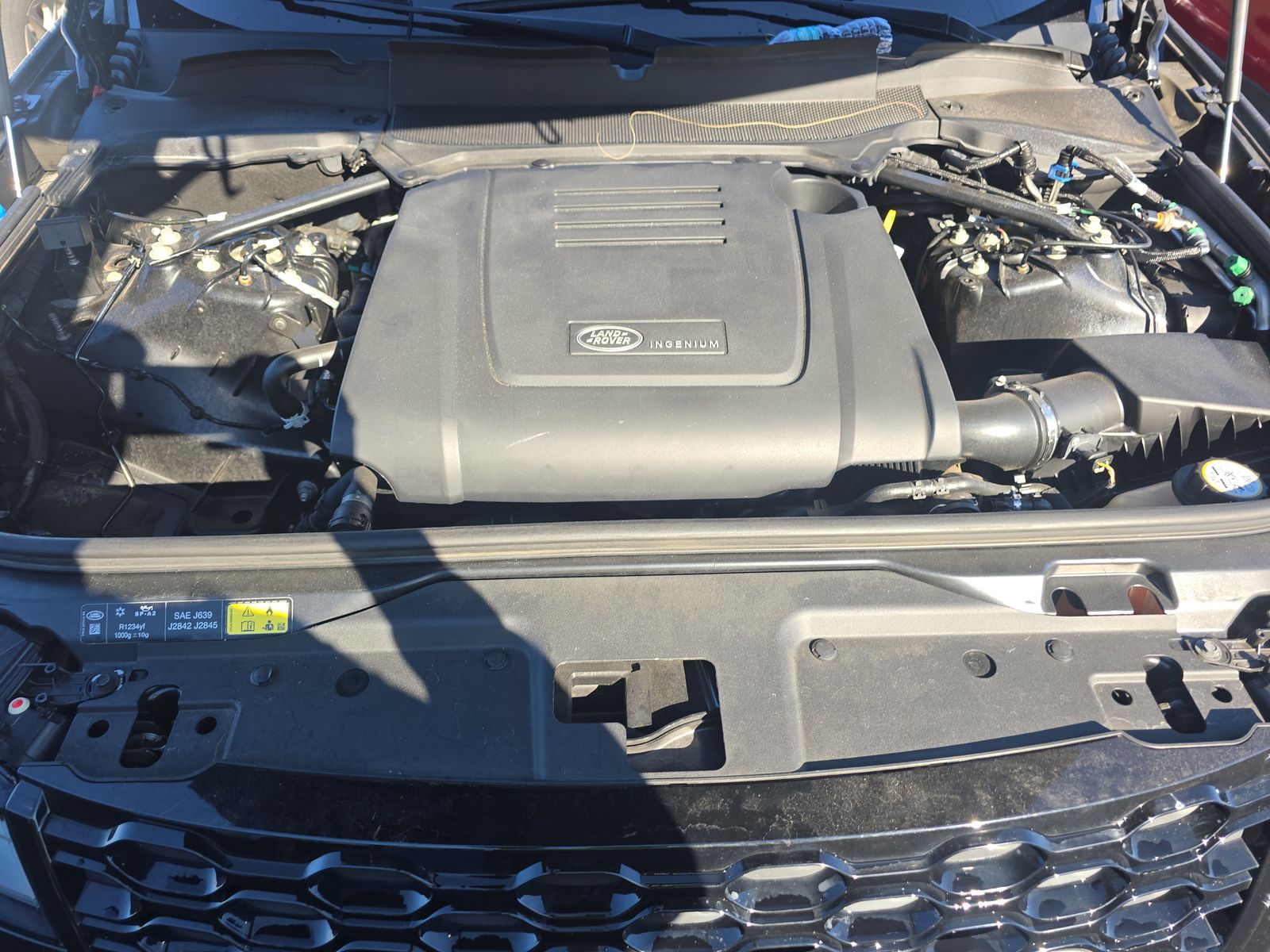 2022 Land Rover Discovery S R-Dynamic AWD