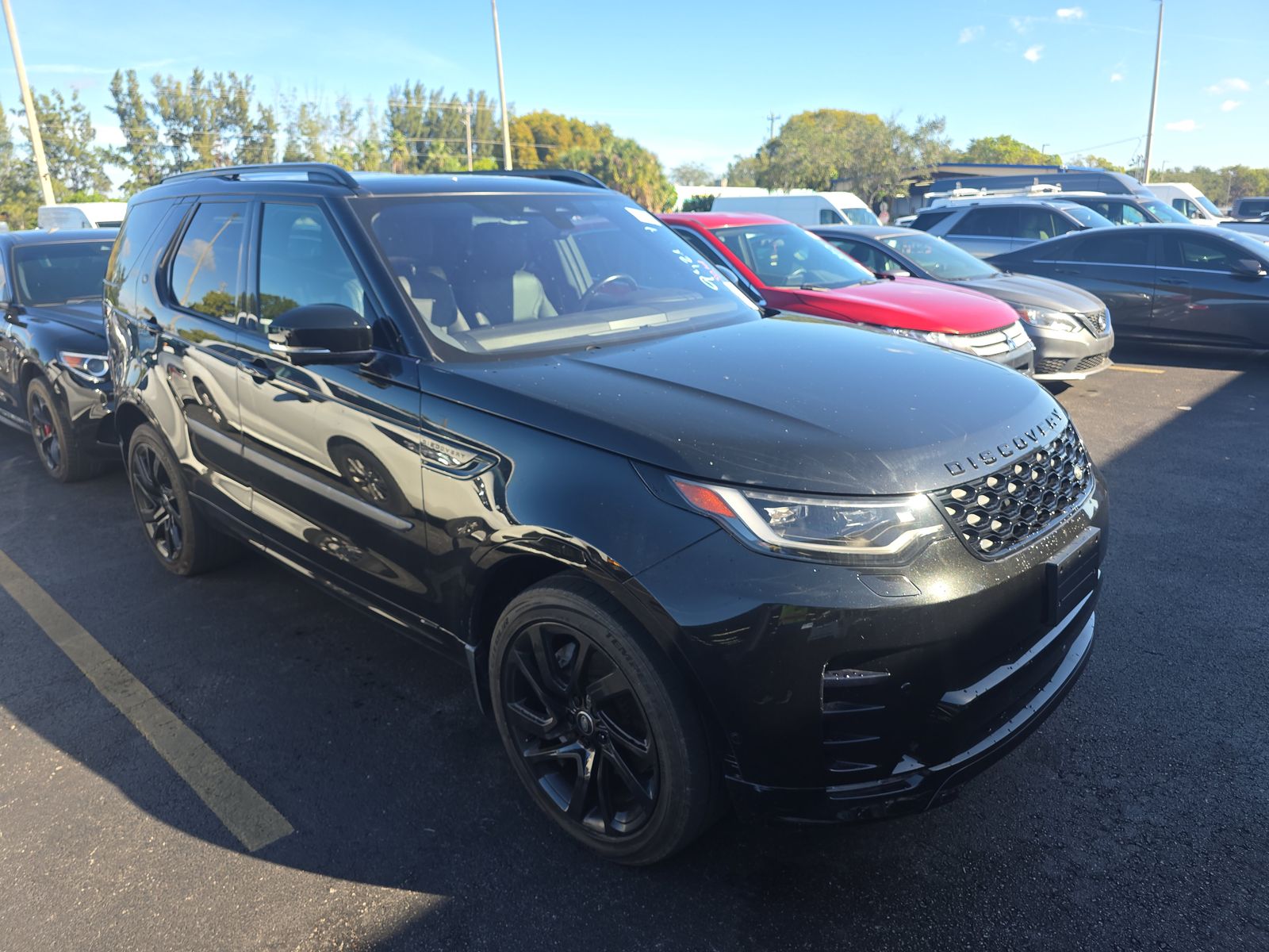 2022 Land Rover Discovery S R-Dynamic AWD