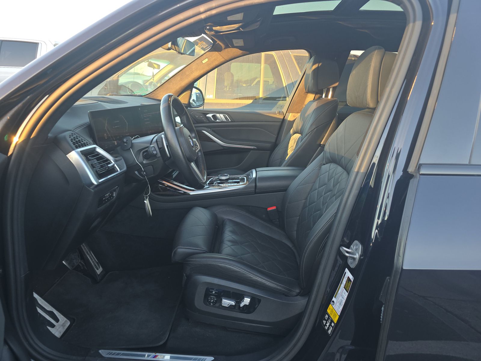 2023 BMW X7 xDrive40i AWD