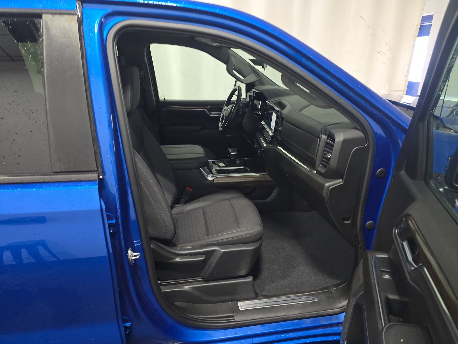 2023 Chevrolet Silverado 1500 RST AWD