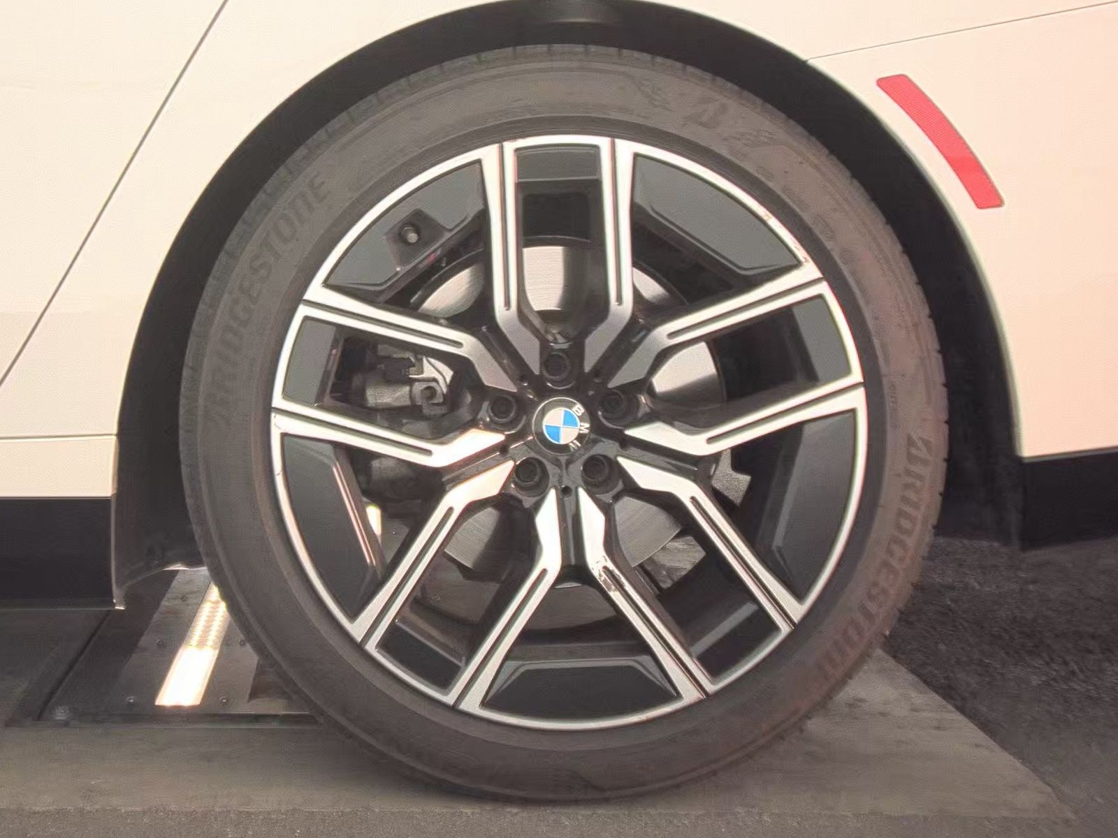 2025 BMW 7 Series 740i RWD