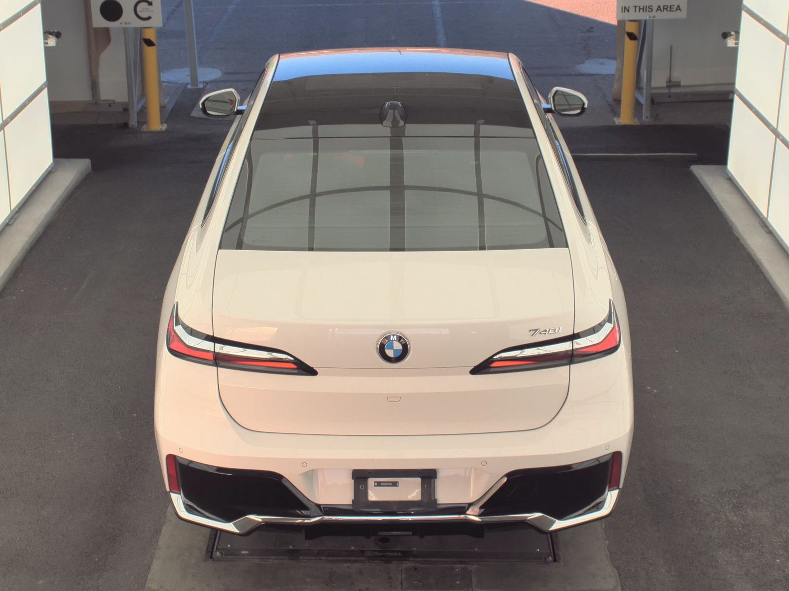 2025 BMW 7 Series 740i RWD