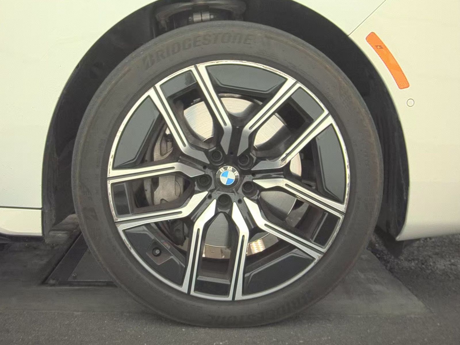 2025 BMW 7 Series 740i RWD