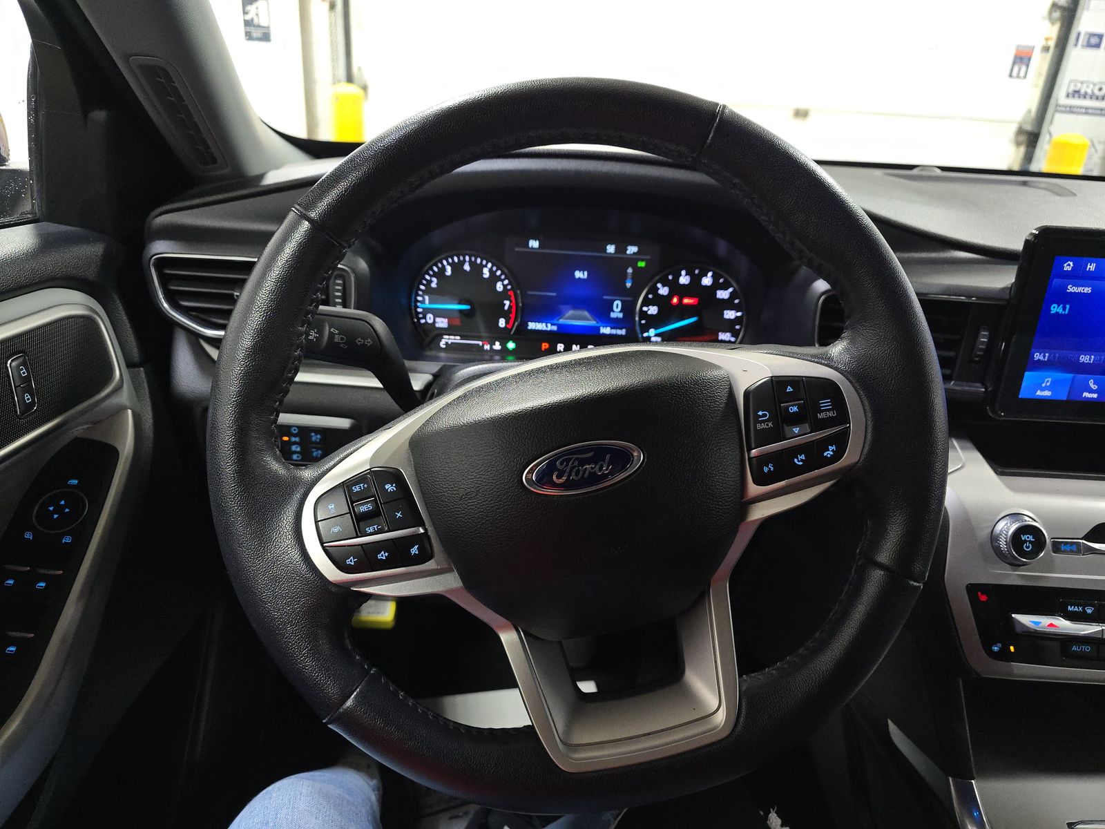 2022 Ford Explorer XLT AWD