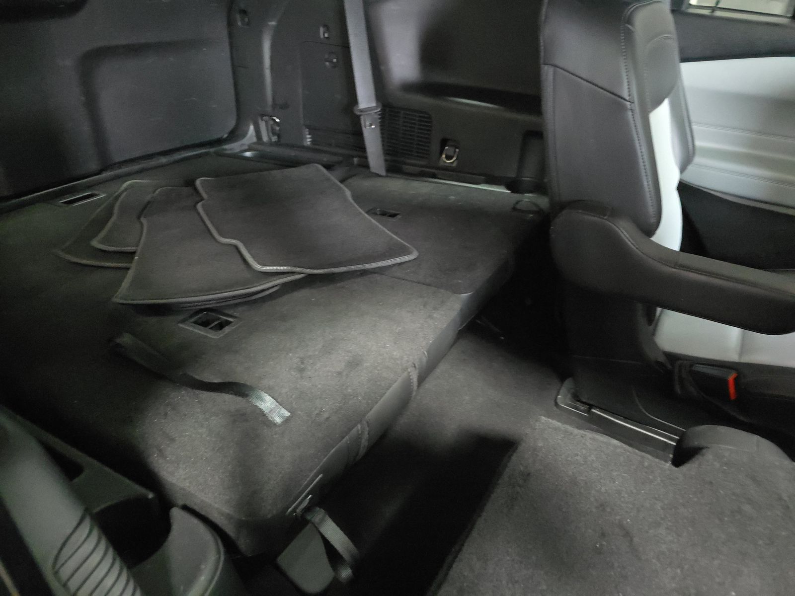 2022 Ford Explorer XLT AWD