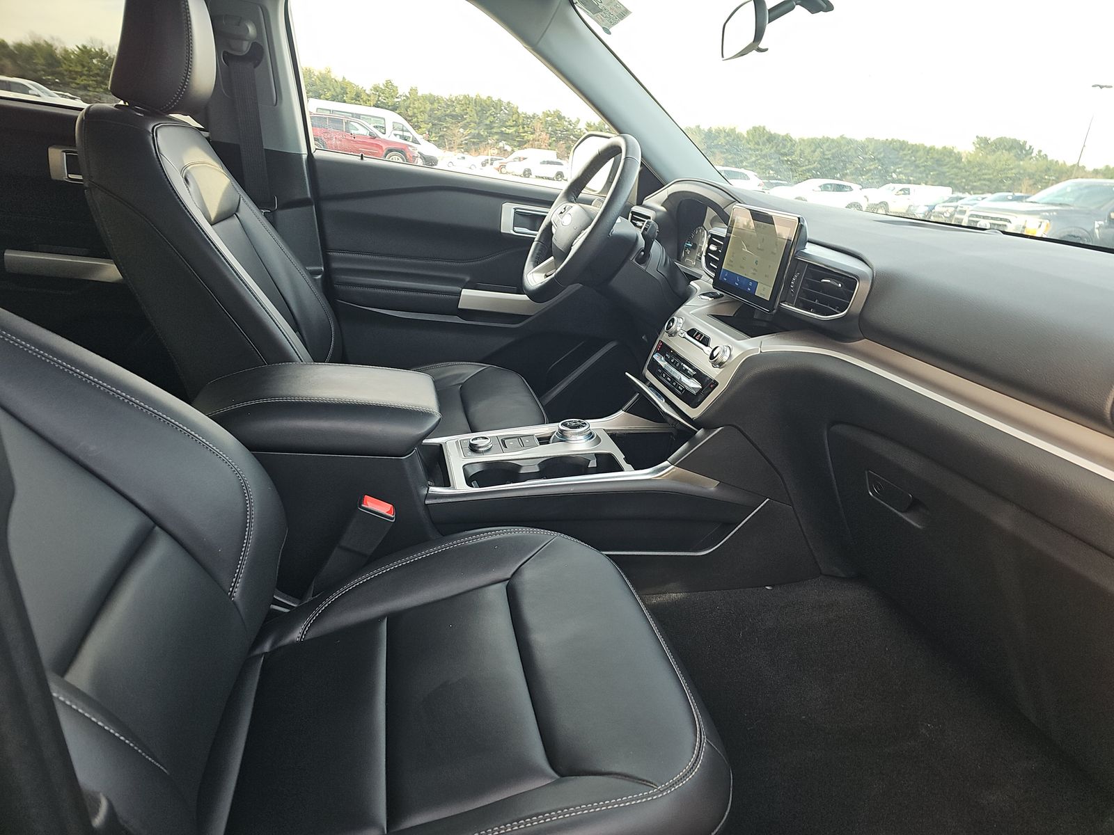 2023 Ford Explorer XLT AWD