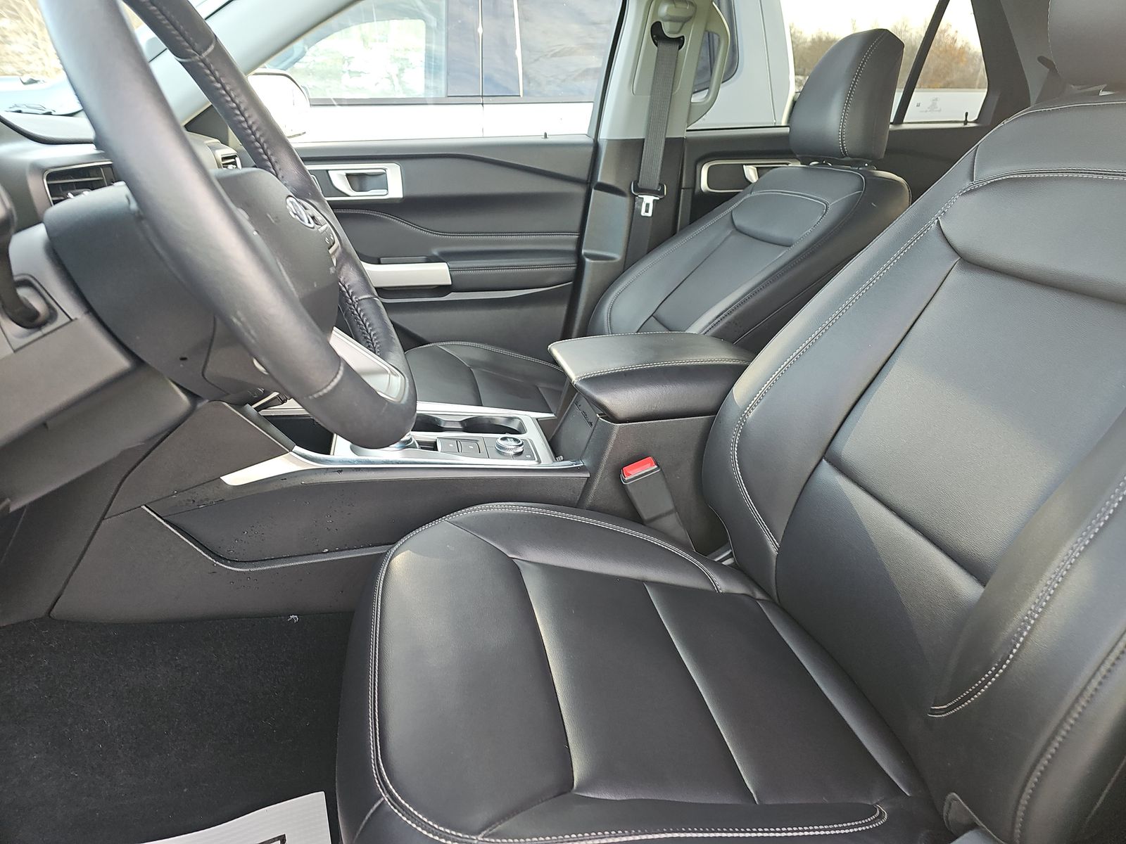 2023 Ford Explorer XLT AWD