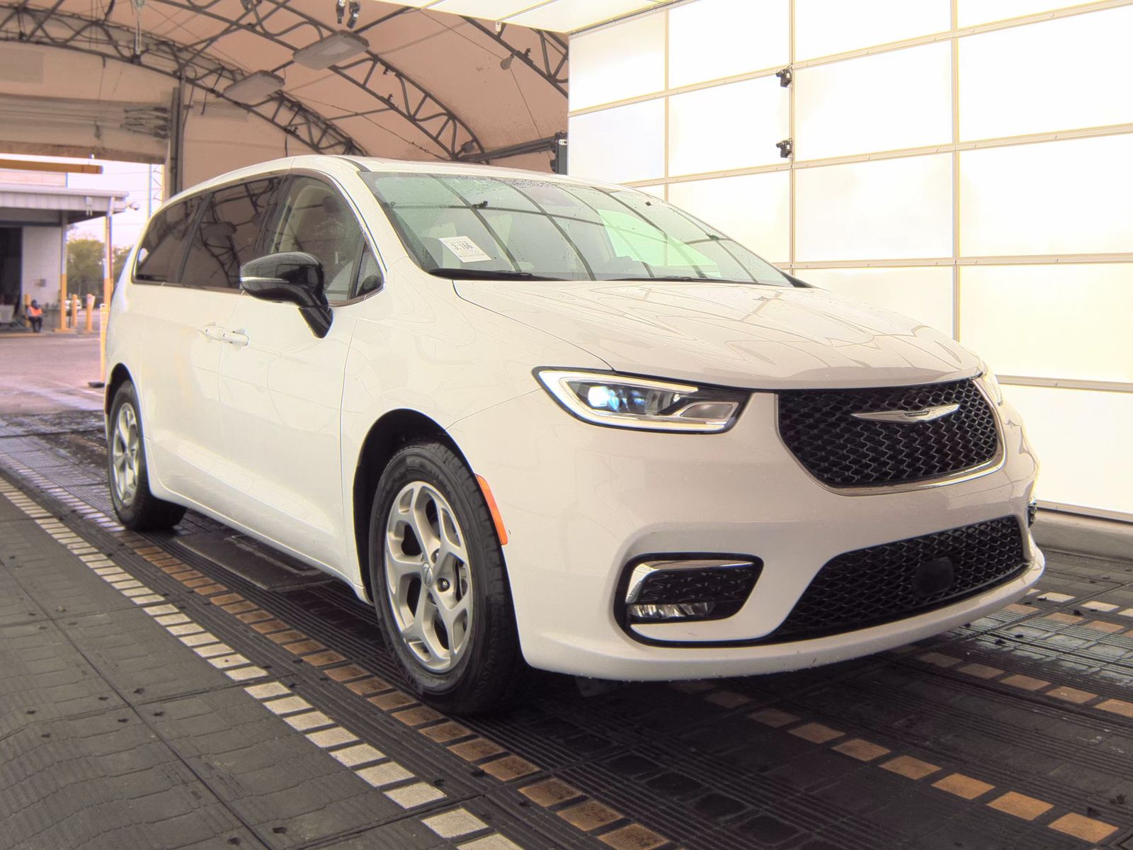 2024 Chrysler Pacifica Limited FWD