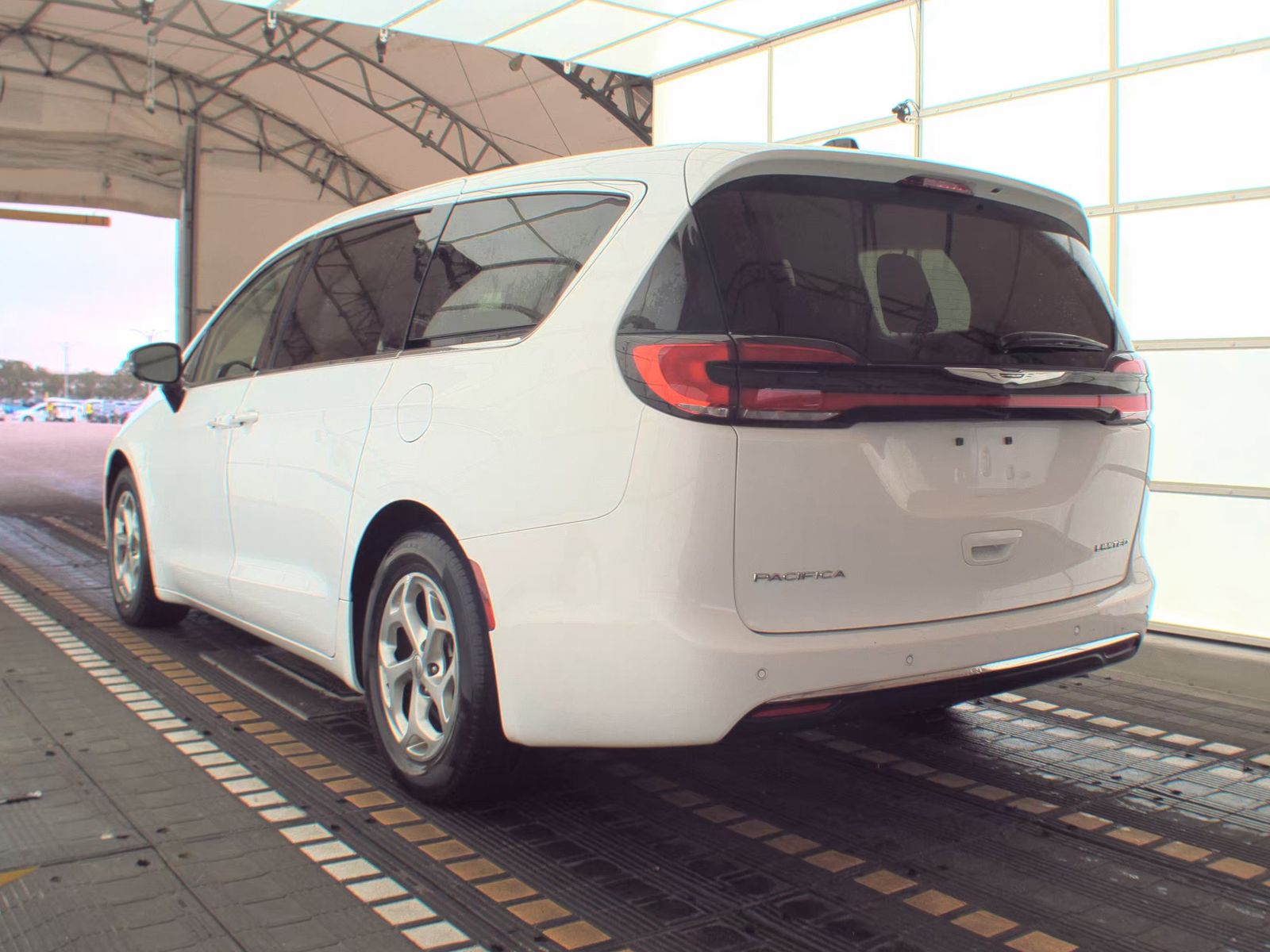 2024 Chrysler Pacifica Limited FWD