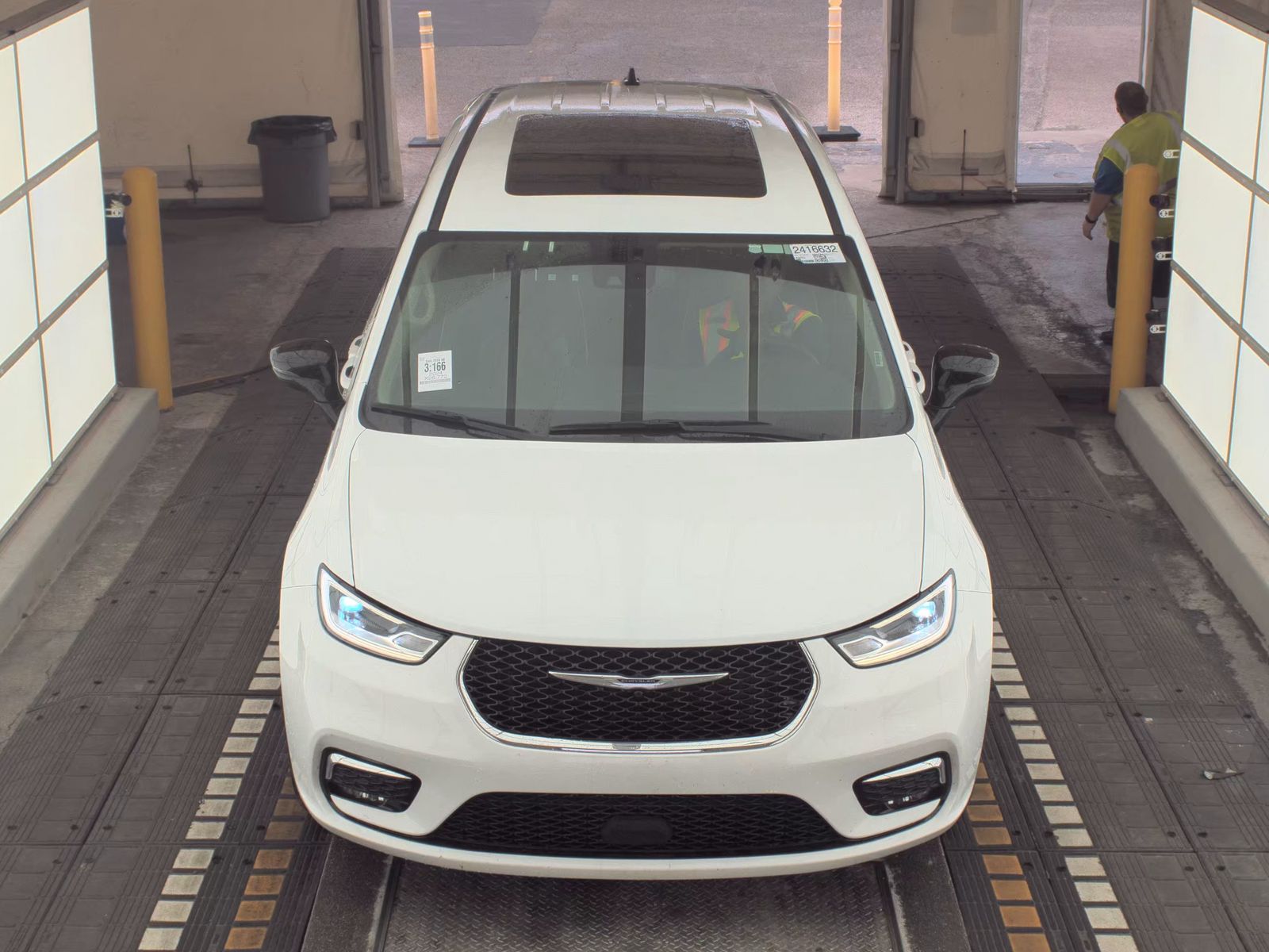 2024 Chrysler Pacifica Limited FWD