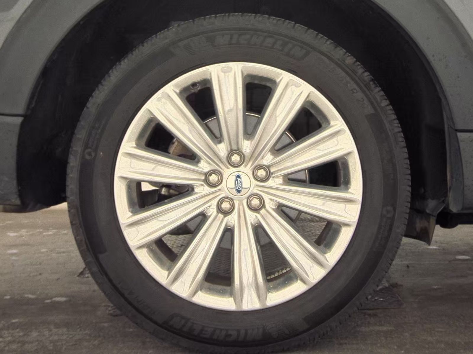 2022 Ford Explorer Limited AWD