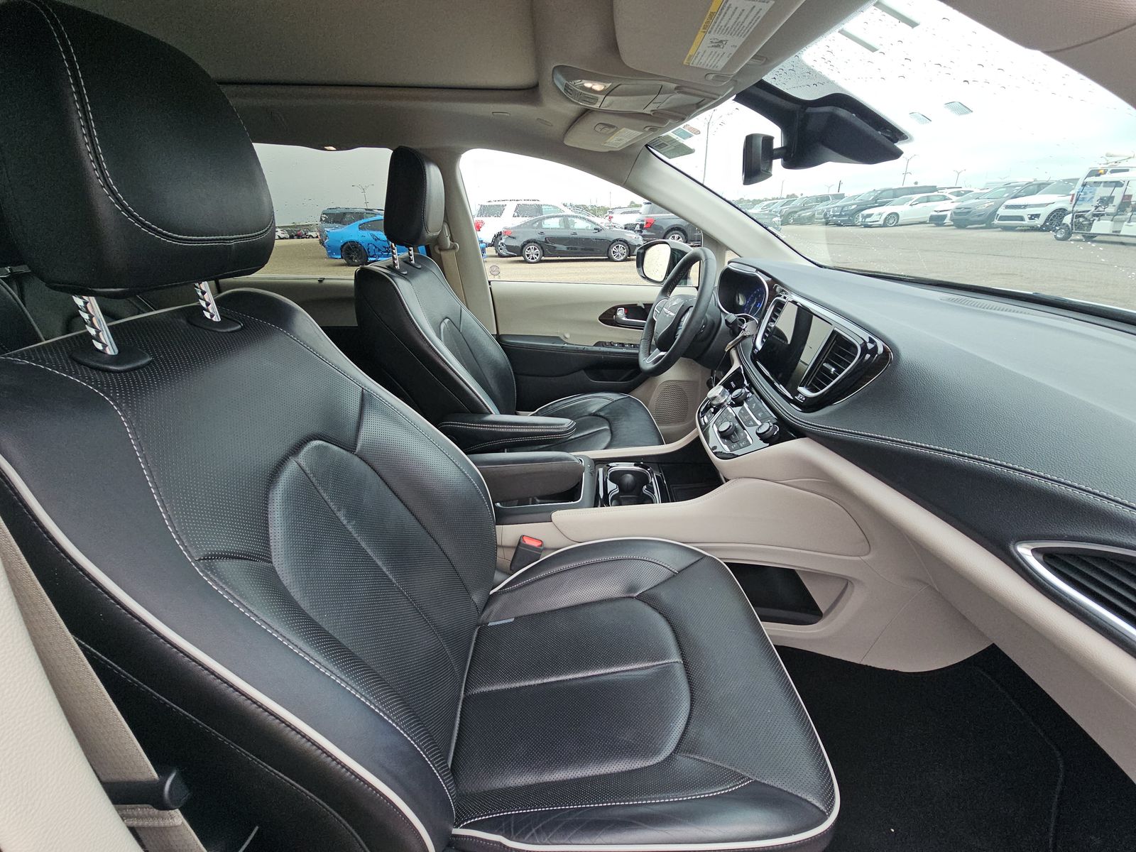 2024 Chrysler Pacifica Limited FWD