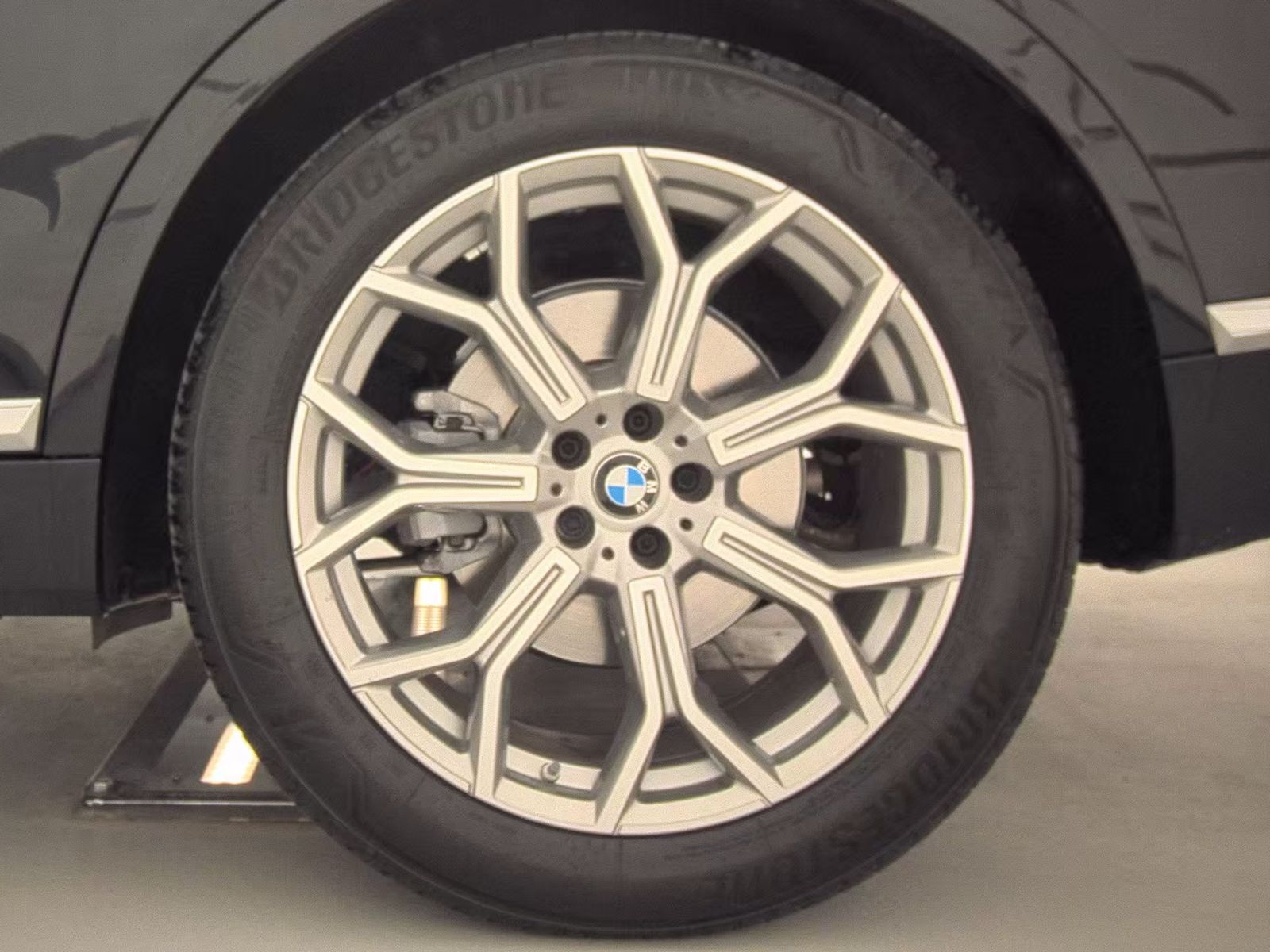 2023 BMW X7 xDrive40i AWD