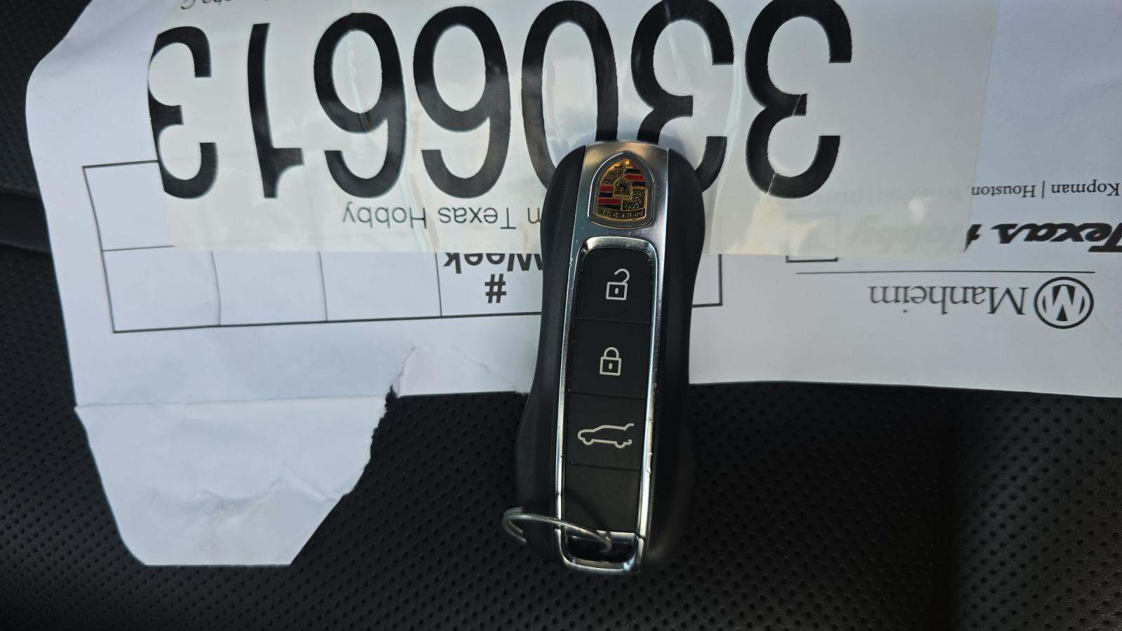 2023 Porsche Cayenne Platinum Edition AWD