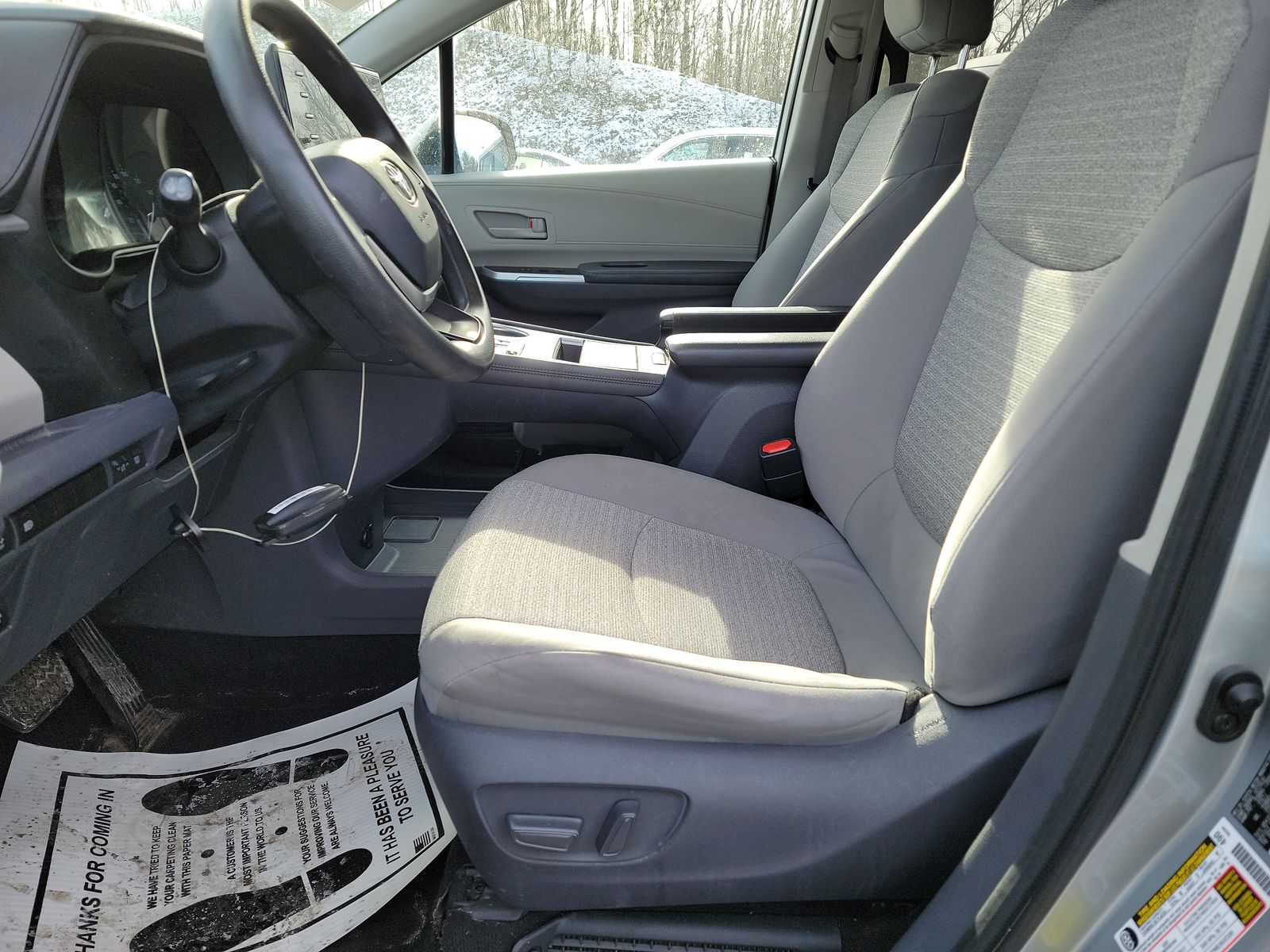 2021 Toyota Sienna LE FWD