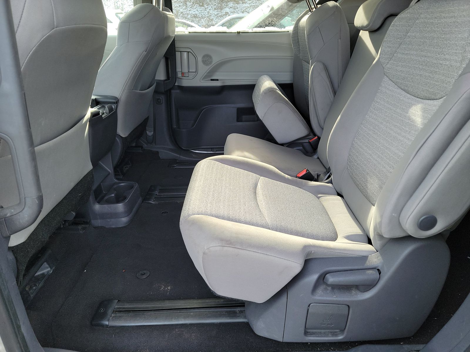 2021 Toyota Sienna LE FWD