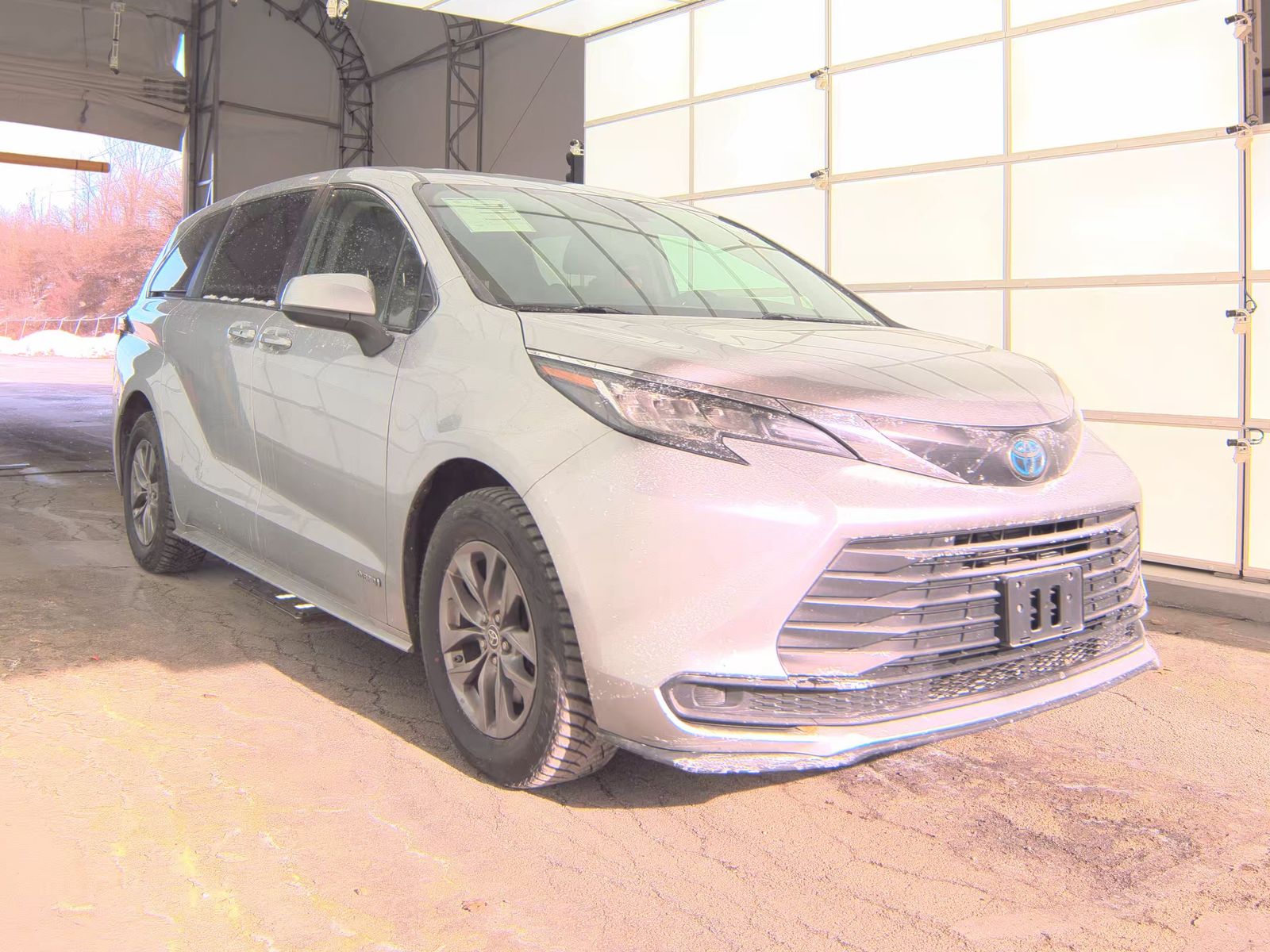 2021 Toyota Sienna LE FWD