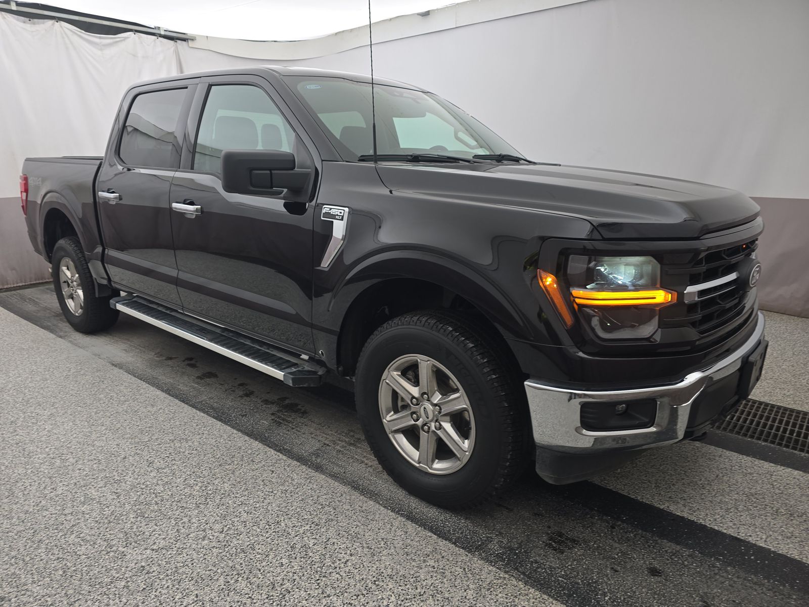 2025 Ford F-150 XLT AWD