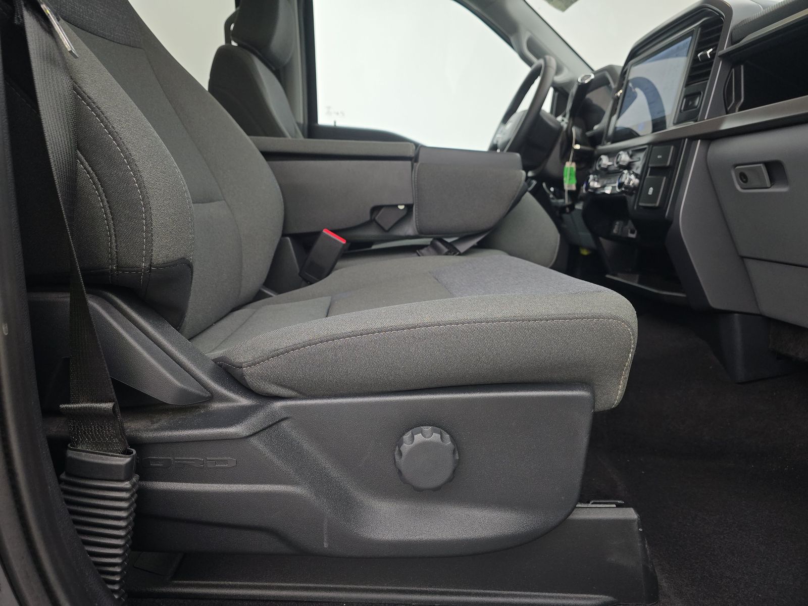 2025 Ford F-150 XLT AWD