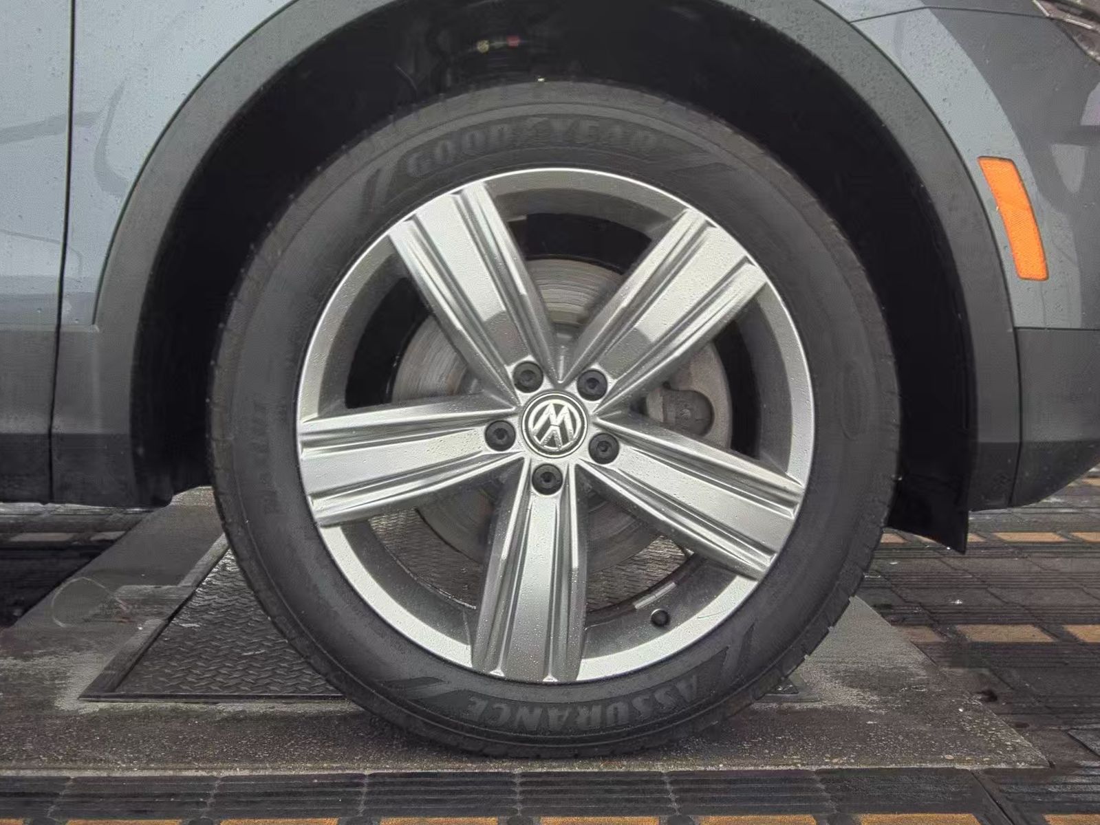 2019 Volkswagen Tiguan 2.0T SEL Premium AWD