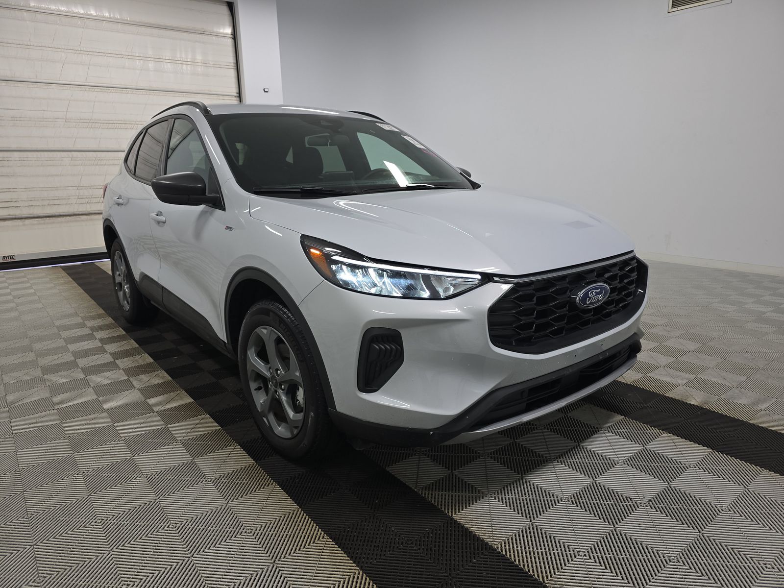 2025 Ford Escape ST-Line AWD