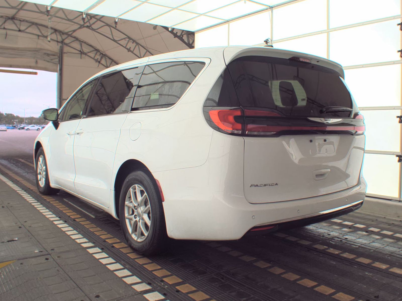 2024 Chrysler Pacifica Touring L FWD