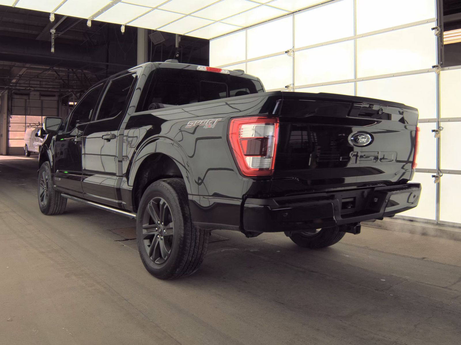 2023 Ford F-150 Hybrid Lariat AWD