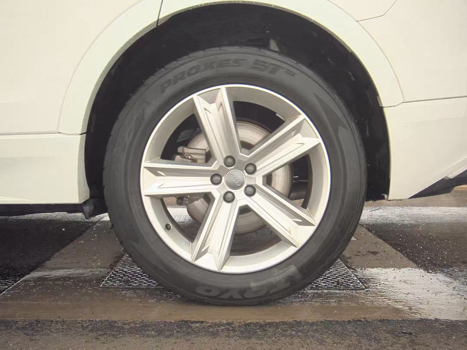 2019 Audi Q8 Premium AWD