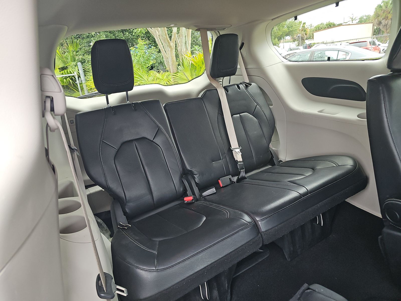 2022 Chrysler Pacifica Touring L FWD