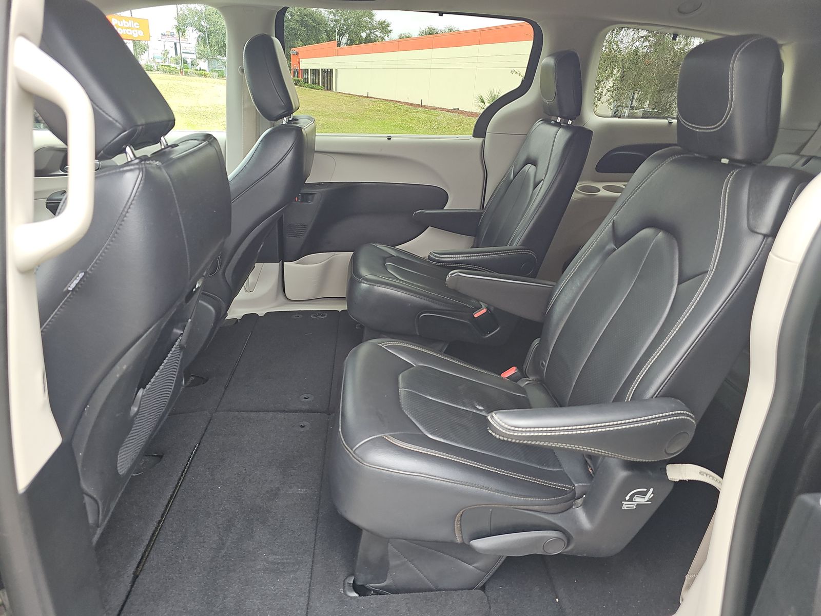 2022 Chrysler Pacifica Touring L FWD